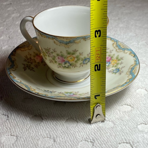 GOLD CHINA Tea Cup and Saucer Set made in occupied China - Picture 13 of 13